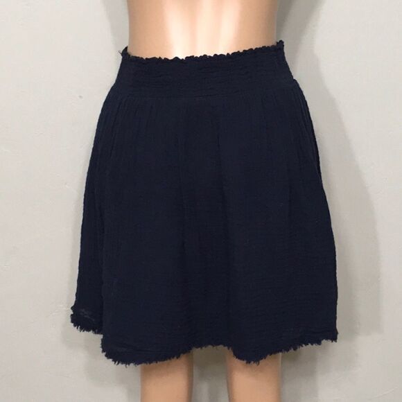 Three Dots double gauge navy short skirt. NWOT - Picture 3 of 7